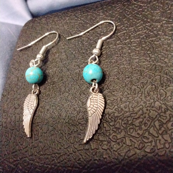 Women's Turquoise & Wing Charm Silver Tone Earrings  NIP - Picture 3 of 3